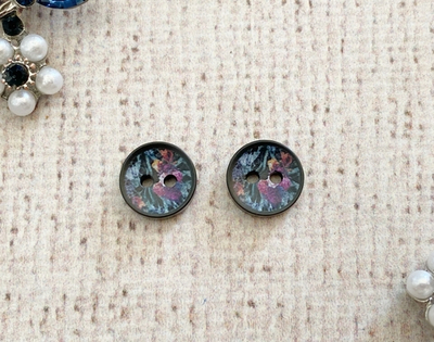 Пуговицы, 2 прокола, d 1,1 см