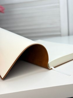 Блокнот А4 200л. (400страниц) без разлиновки Коричнево-желтый