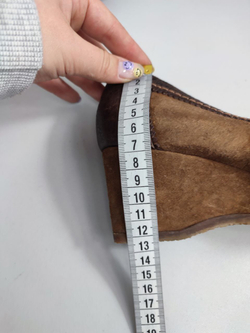 Туфли Alba Moda на низком каблуке 42 размер