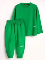 Спортивный костюм для мальчика в школу