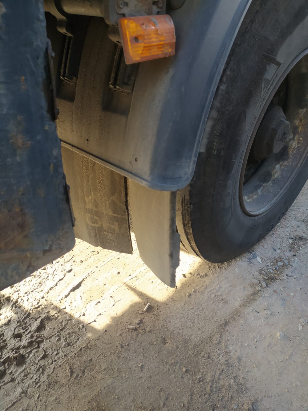 Тонар 9746* Полуприцеп шторный 97461
