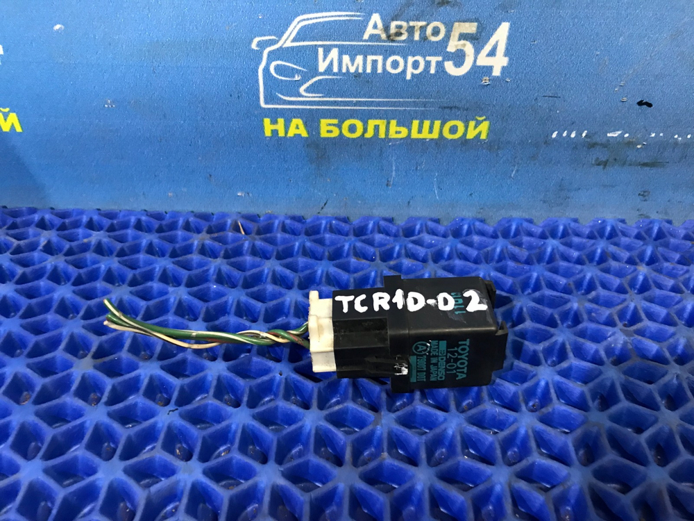 Реле поворотов TOYOTA ESTIMA 1999