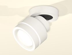 Ambrella Комплект накладного поворотного светильника с акрилом GX53 Споты XM8101023