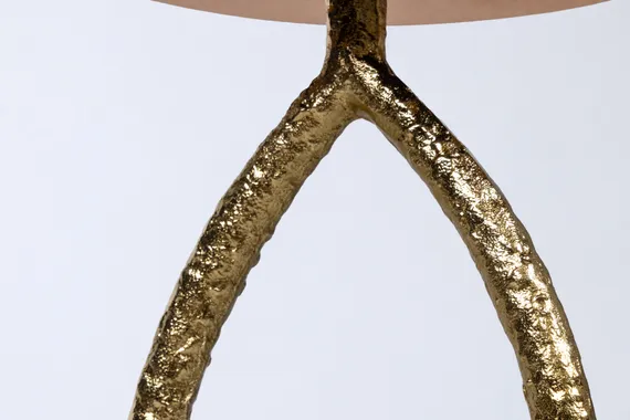 Кофейный столик Oval, Ø38х61 см, белый мрамор, золотая ножка