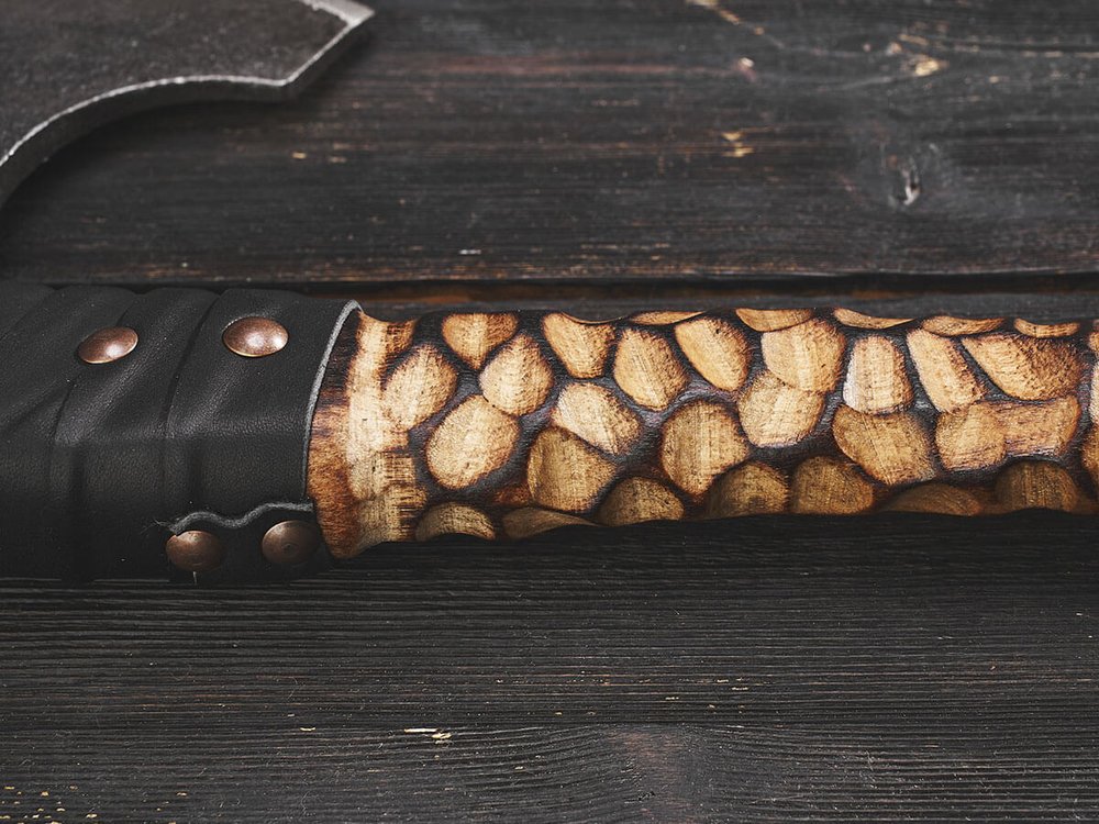 Топор "Варяг", резная рукоять комель берёзы (обжиг)