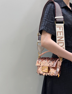 Fendi Baguette 19 cm