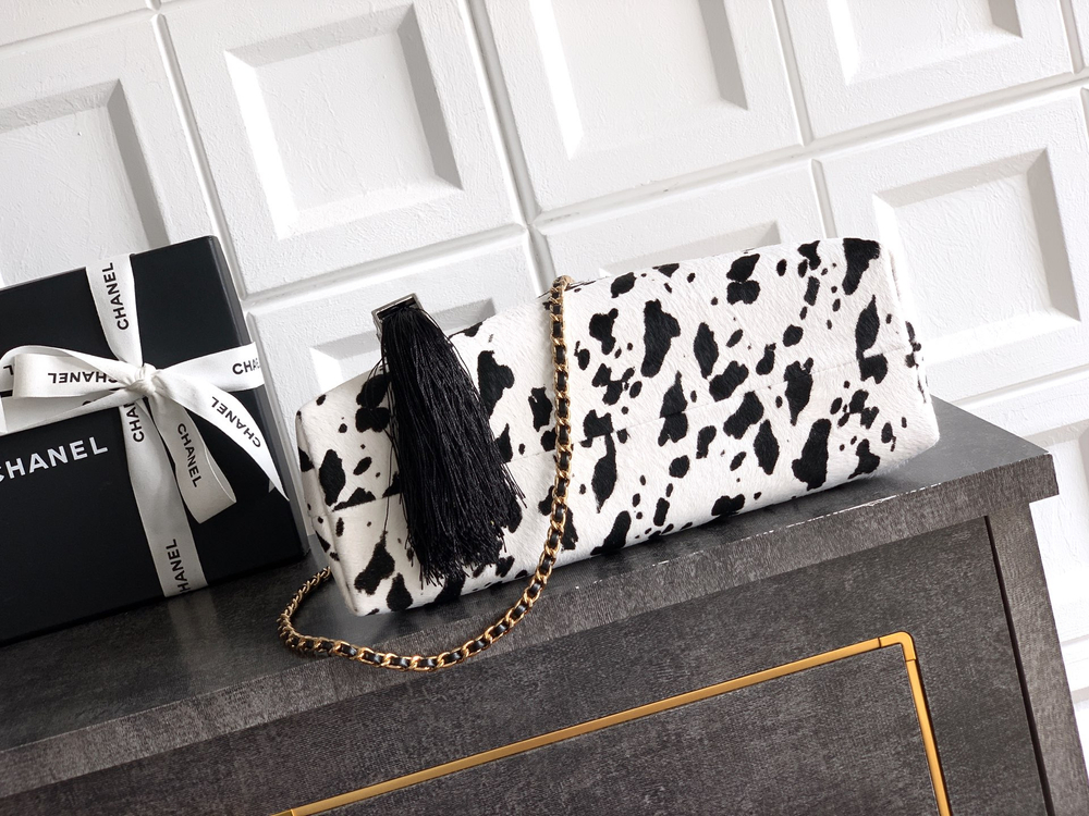 Chanel Tote 32 cm