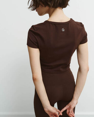 Футболка Jules Сropped Tee in Truffle