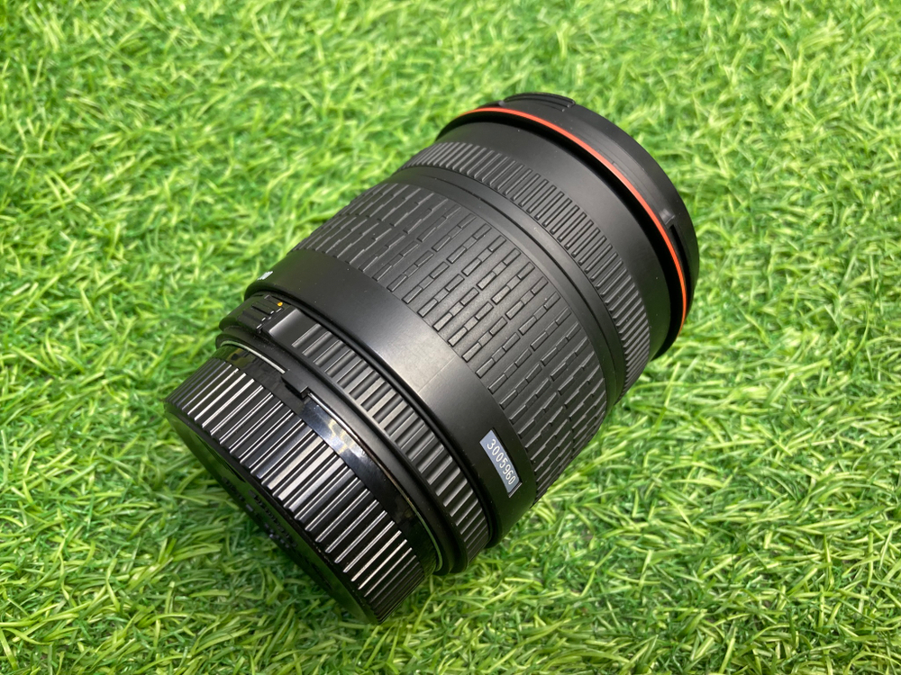 Sigma AF 28-200mm 3.5-5.6 Hyperzoom Nikon F