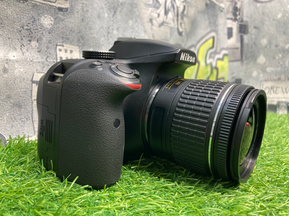 Nikon D3400 Kit AF-P DX 18-55mm G VR 15.600 кадров