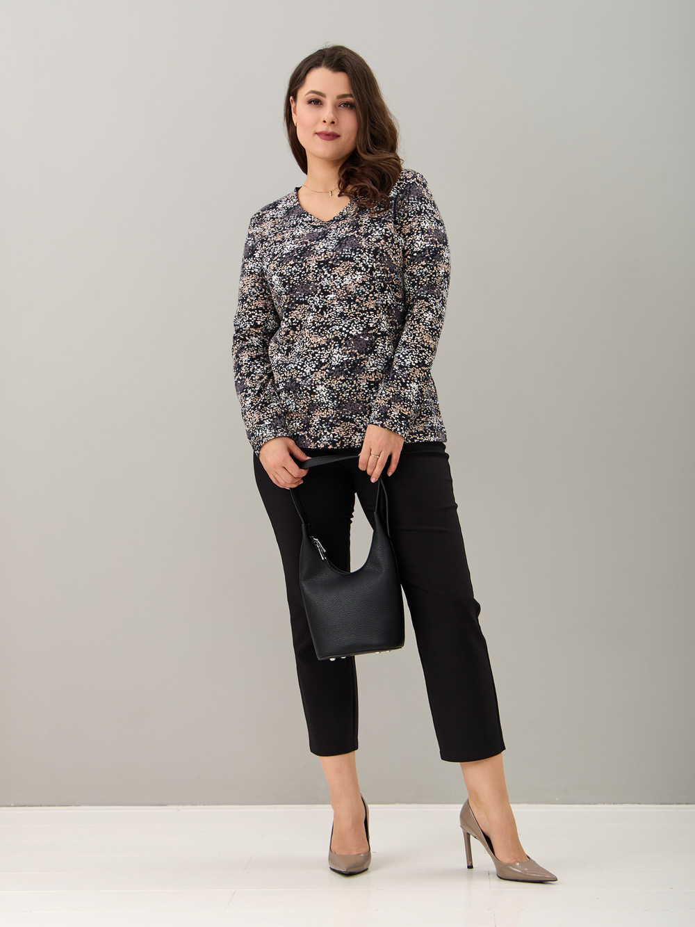 Лонгслив ЛНкл-080/черный-бежабстракция