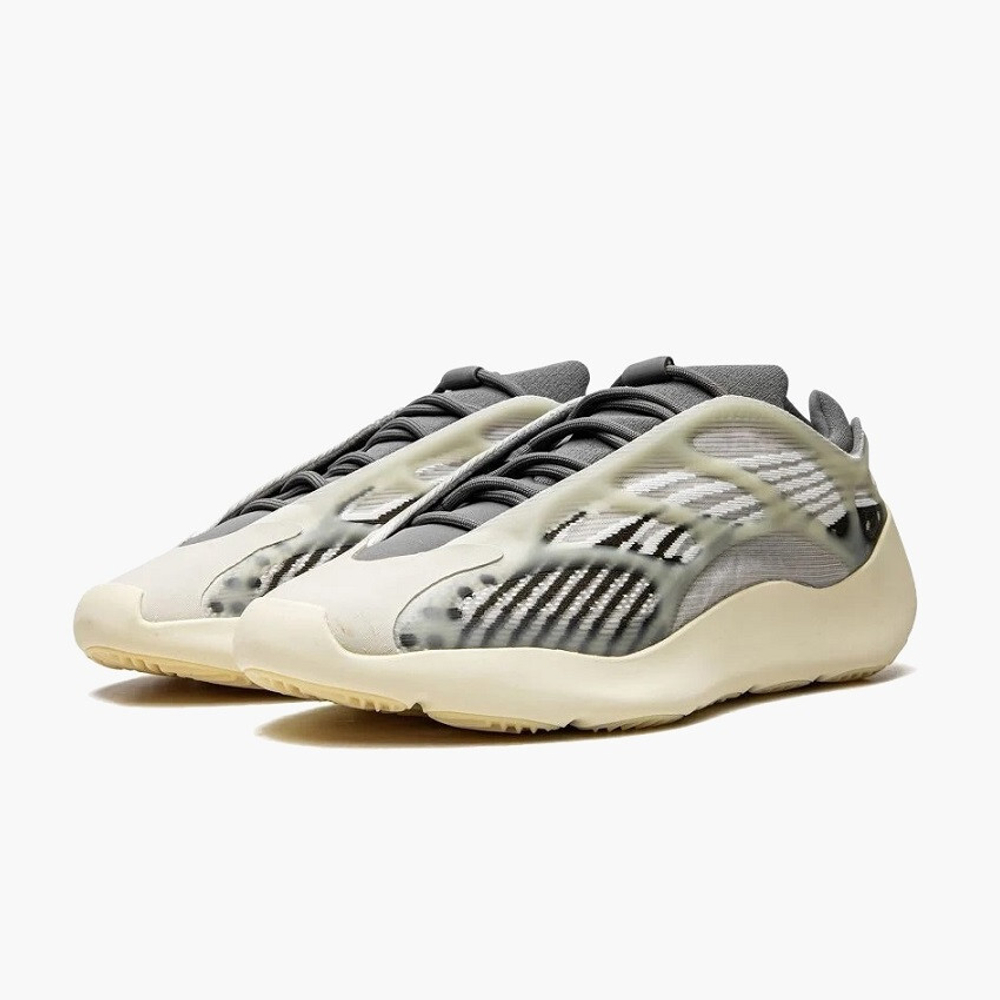 кроссовки Adidas Yeezy 700 v3 Fade Salt ID1674