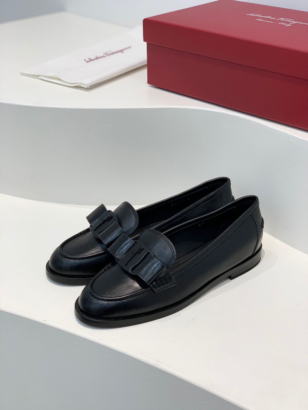 Лоферы Salvatore Ferragamo