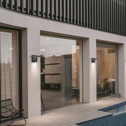 8475 Настенный уличный светильник COOPER