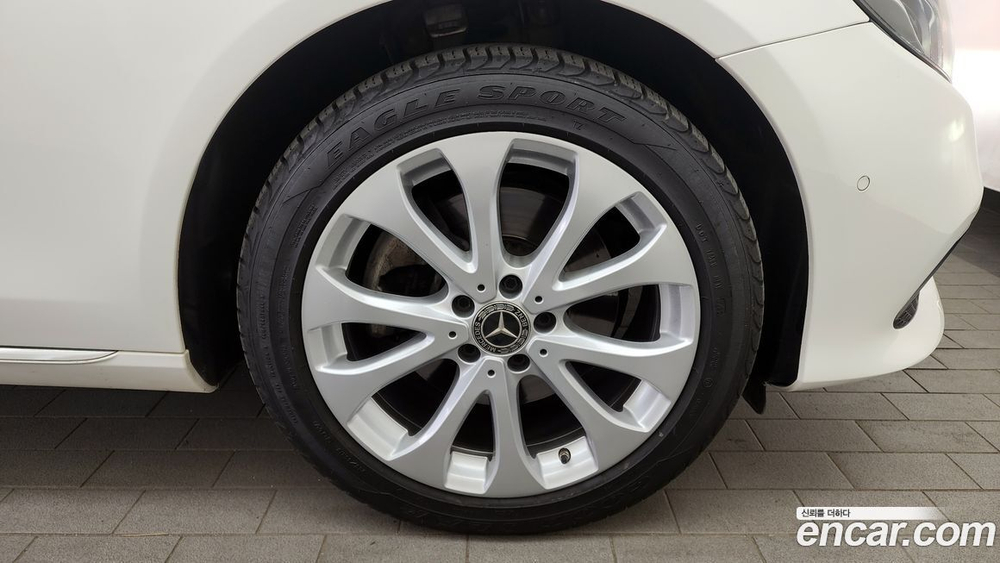 Mercedes-Benz E-Class W213 E220d 4MATIC Exclusive (06.2020)