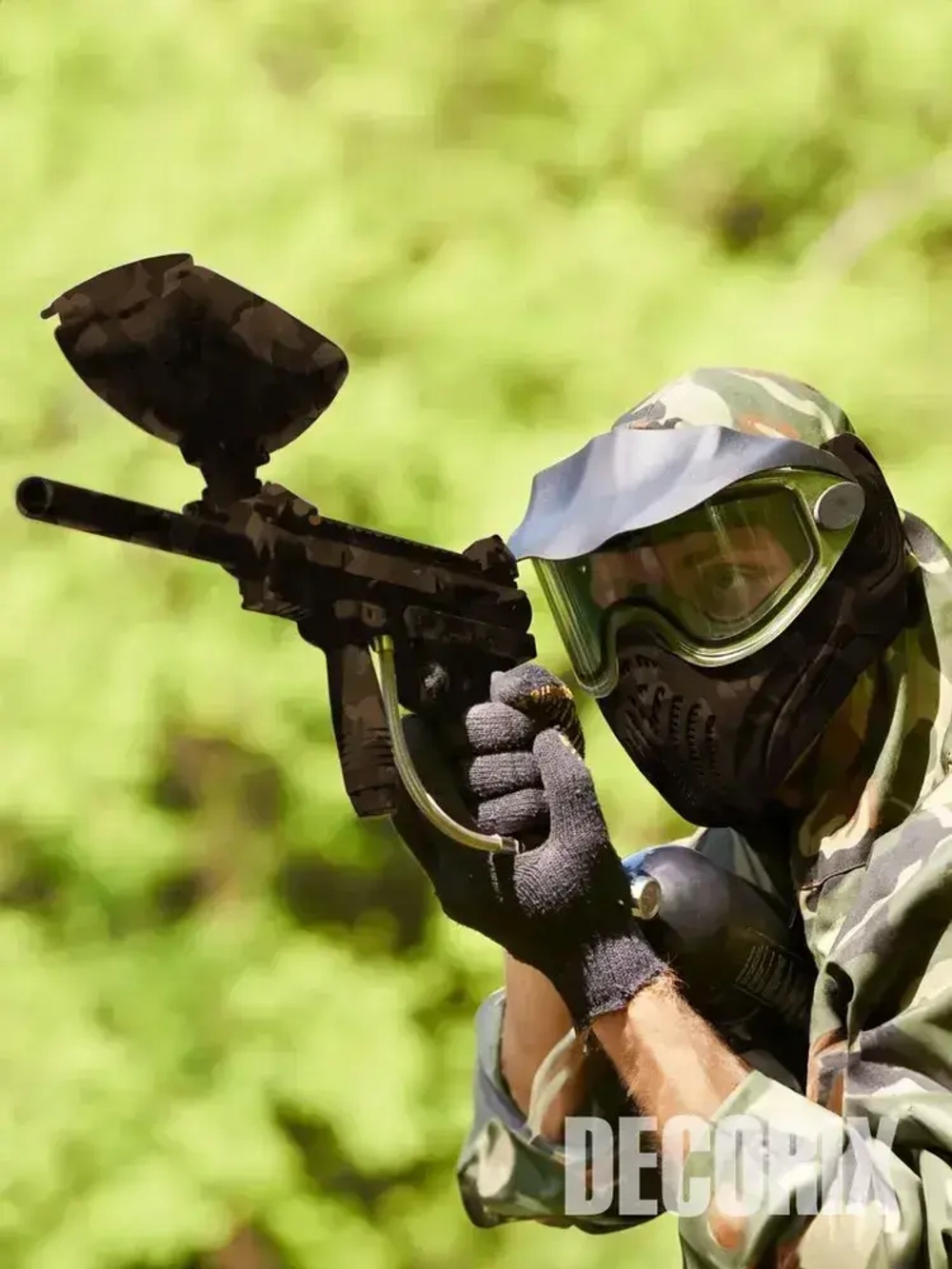 Краска коричневая камуфляжная аэрозольная матовая DECORIX - светопоглощающая краска Землянисто-коричневый камуфляж в баллончике 520 мл