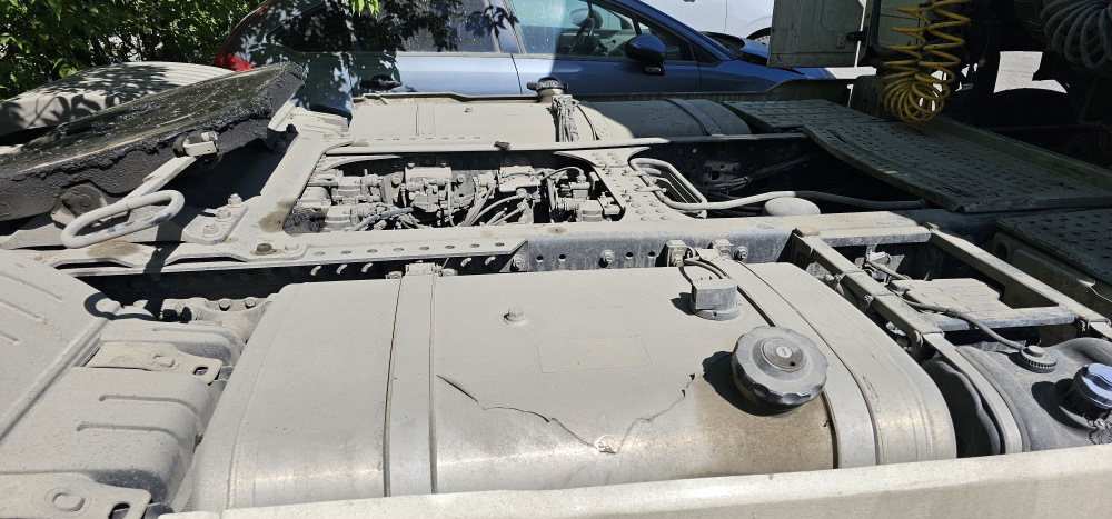 Foton AUMAN 4x2 Седельный тягач BJ4189SLFKA (Дизельный, 11,8 л, 470 л.с. АТ)