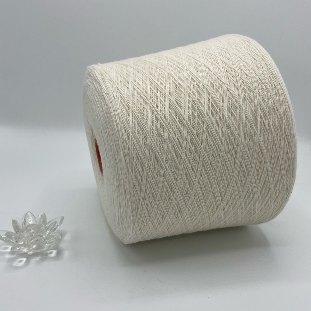 Бобинная пряжа для вязания (300 гр) PAPI FABIO 80% меринос 20% полиамид