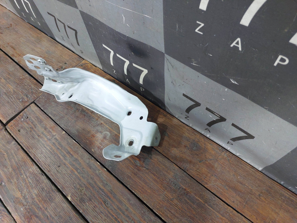 Кронштейн крыла переднего правого Haval Jolion 21-нв Б/У Оригинал 5010233XST01A
