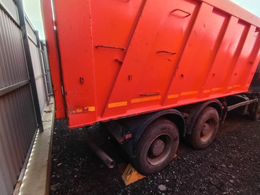 КамАЗ 6520 6x4 Самосвал 6520-26012-53 (Дизельный, 11,8 л, 400 л.с., МТ)