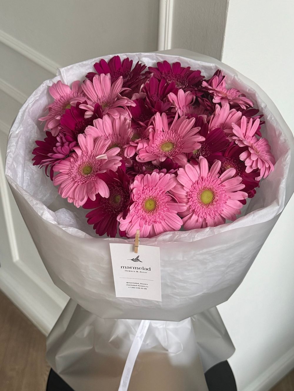 Букет из 25 минигербер розового оттенка