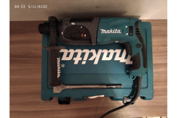 Перфоратор Makita HR2470