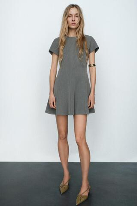 ZARA ПЛАТЬЕ МИНИ С КОРОТКИМ РУКАВОМ, СВЕТЛО-СЕРЫЙ