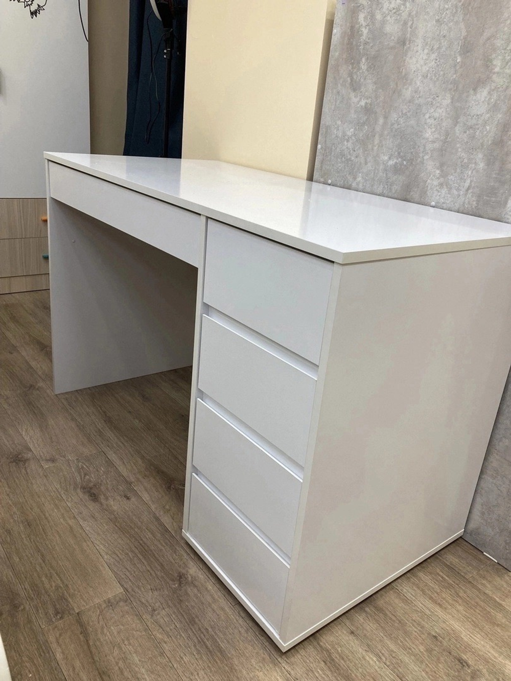 Стол компьютерный №13