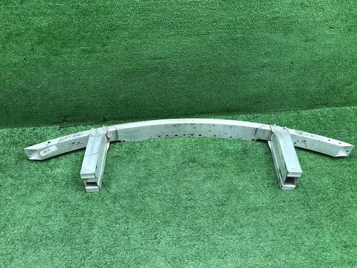 Усилитель передний Mercedes E W212 (2009-2016)