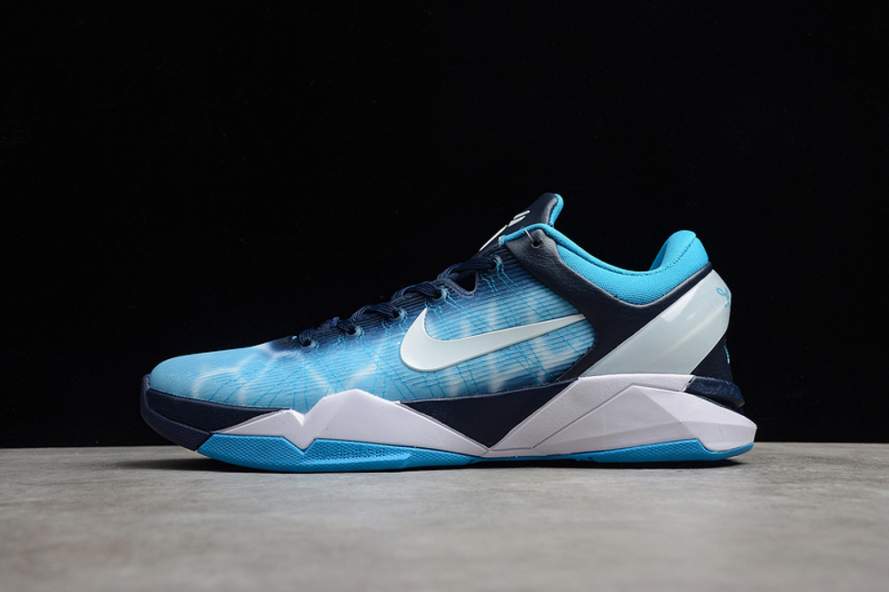 Купить недорого баскетбольные кроссовки Nike Kobe 7