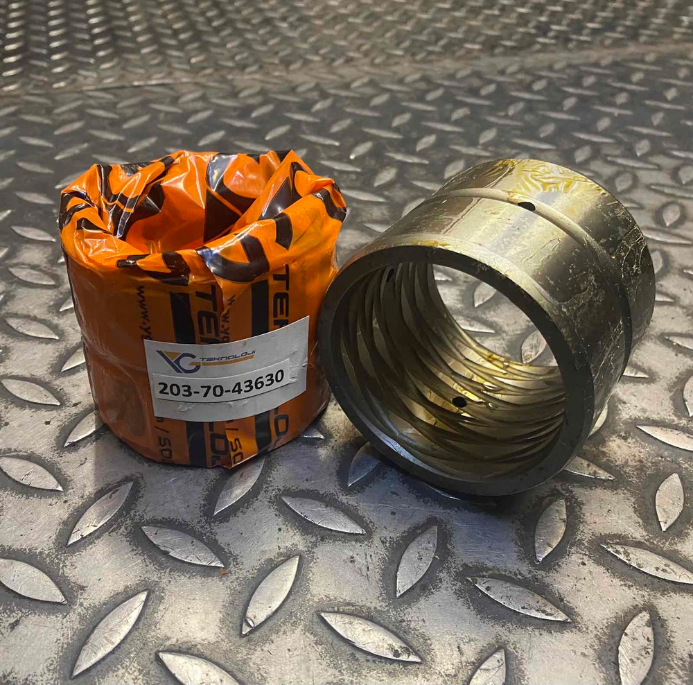 Втулка 203-70-43630