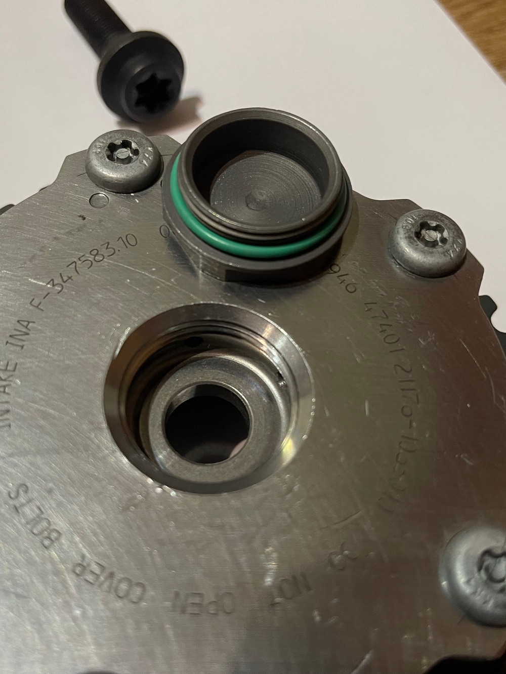 Механизм поворота вала распределительного (фазовращатель) новый INA 2117610650100