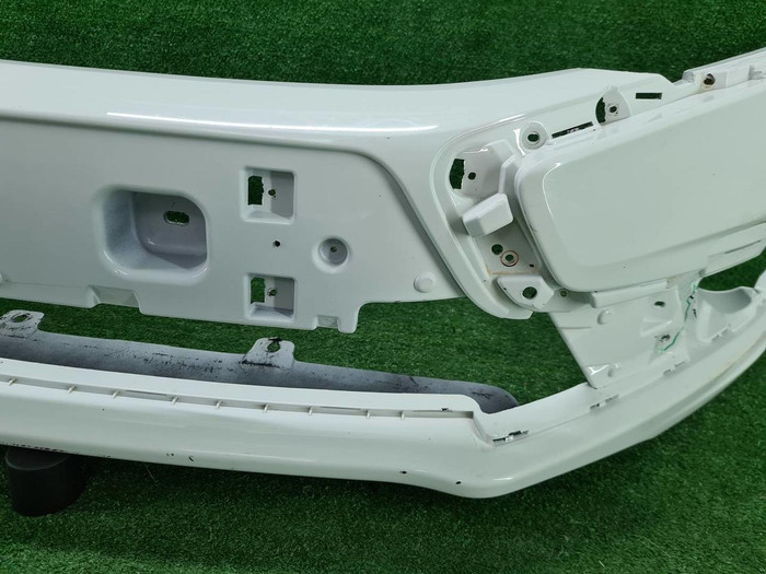 Бампер передний Lada Granta (2018-н.в.)