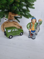 Набор игиушек "Машинка УАЗ и Рыбак"