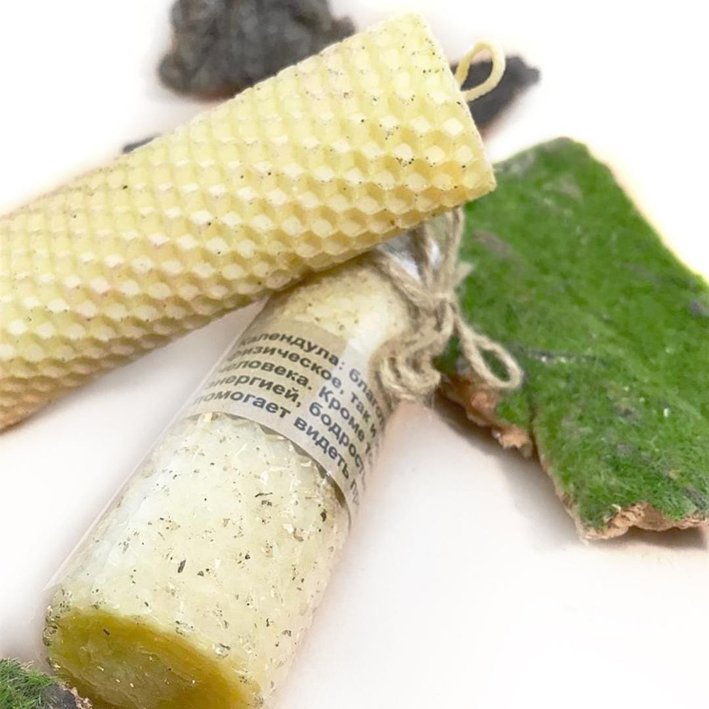 Свеча из вощины с Календулой 13 см