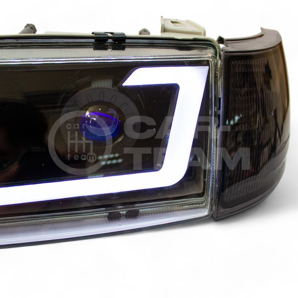Фары ВАЗ 2110, 2111, 2112 передние NEO с ДХО и Bi LED модулями 1,8 дюйма, белые галочки (тонированные поворотники)
