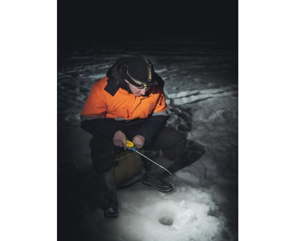 Фонарь Armytek Wizard C2 v4 Magnet USB+18650 / LH351D / 1200 лм / TIR 70°:120° / 1x18650