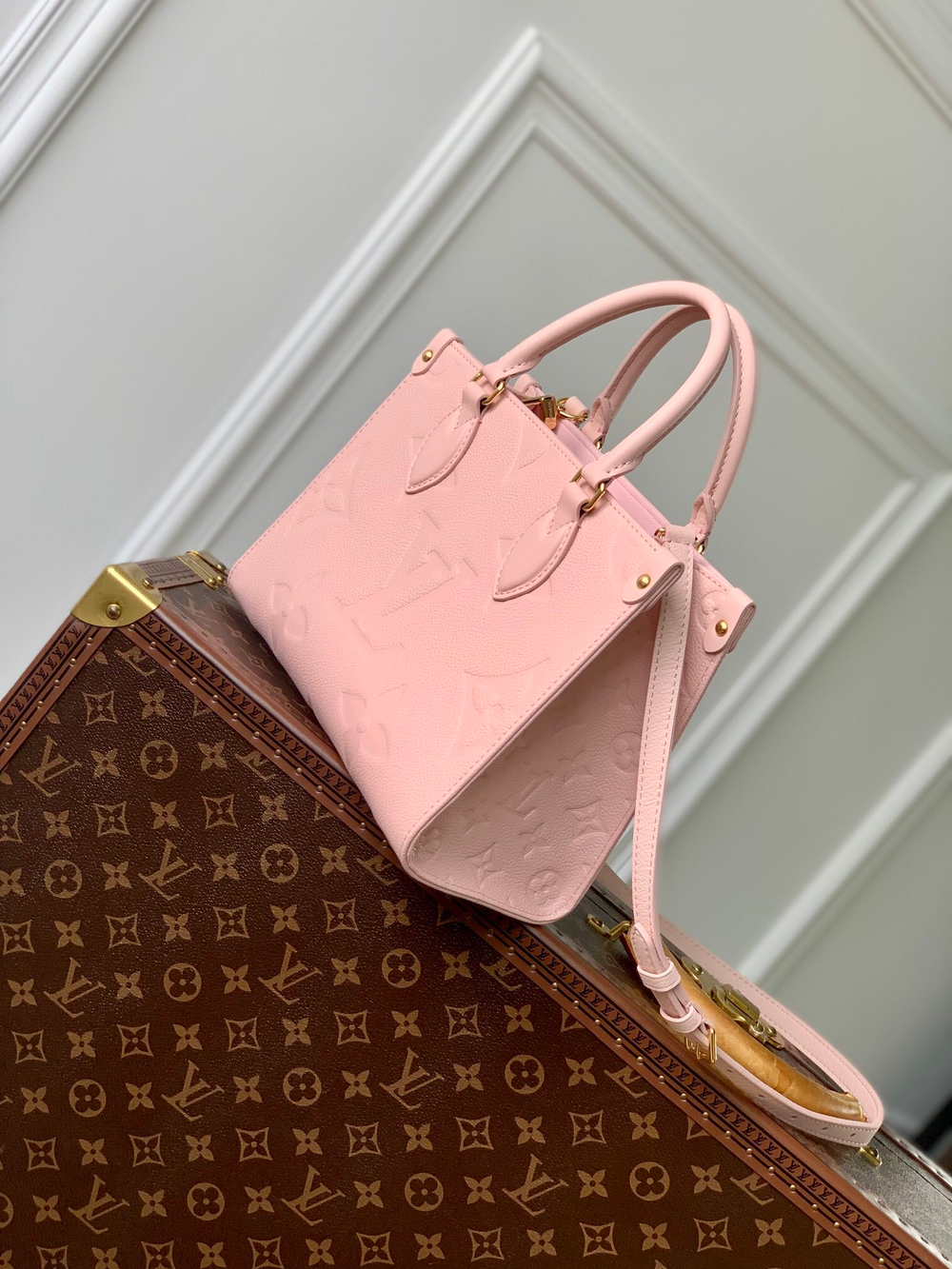 Louis Vuitton Onthego PM