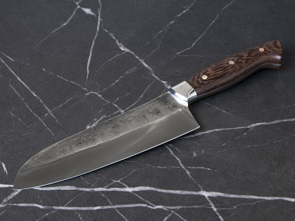 Кухонный нож "Сантоку" со следами ковки, сталь Х12МФ, рукоять венге