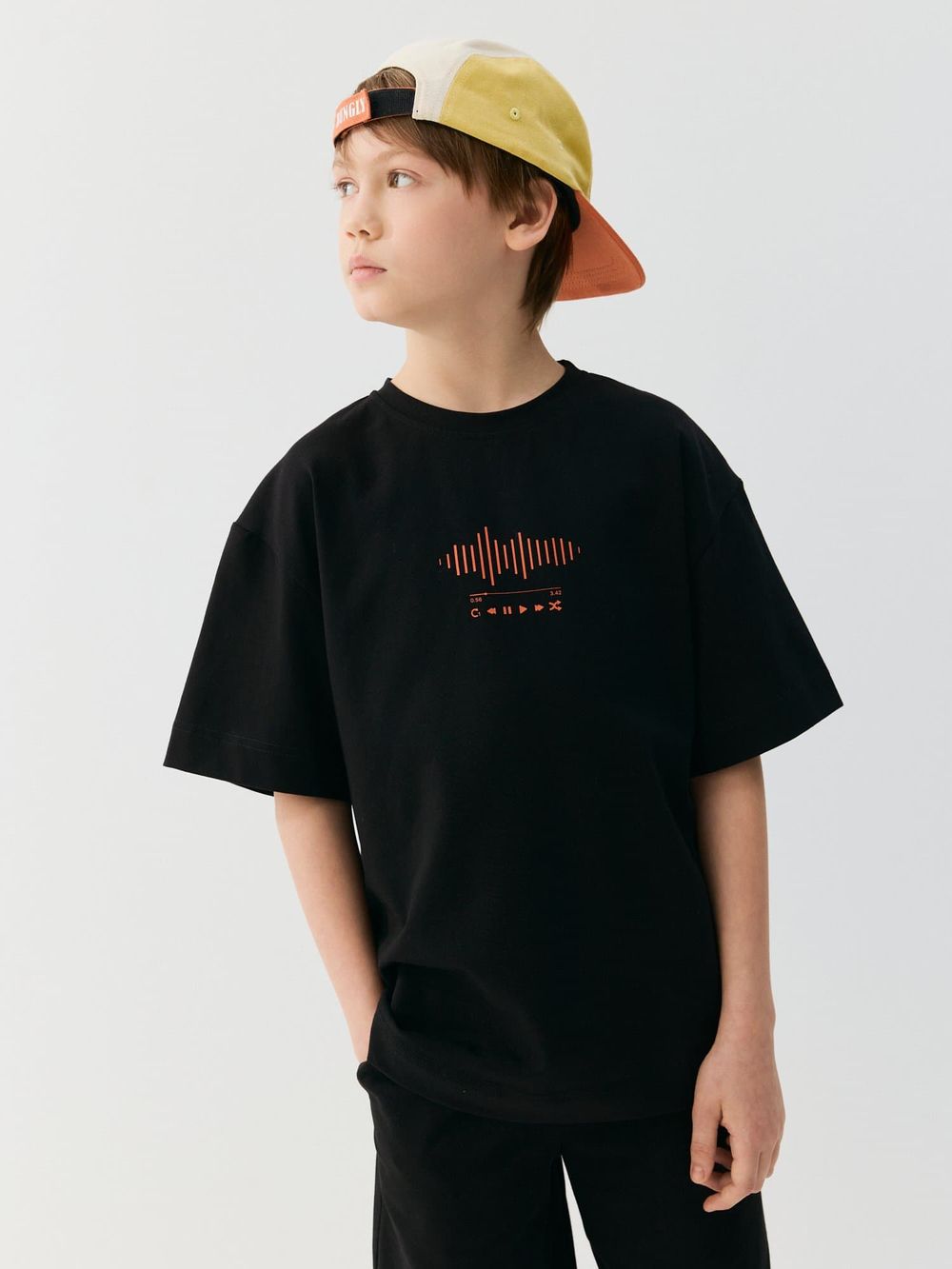 Комплект футболка и шорты "Уголь" с принтом 7+