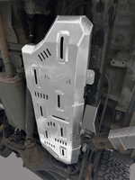 Защита Falcon топливного бака для Toyota Land Cruiser 150 4-го поколения (бензин, TX/VX), алюминий, 5 мм