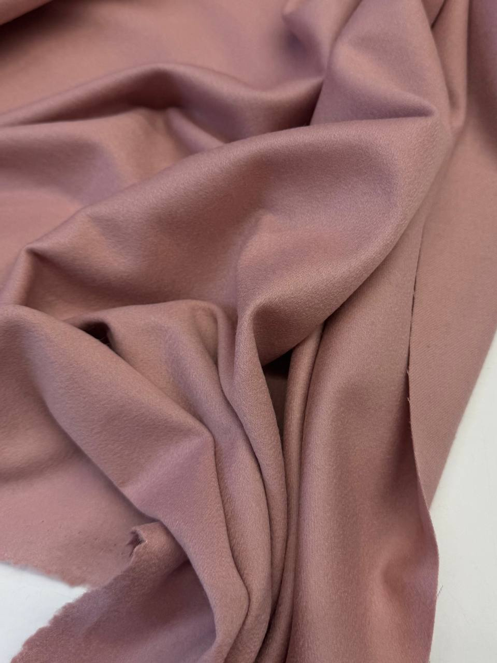 Костюмная шерсть с кашемиром пыльно-розовая