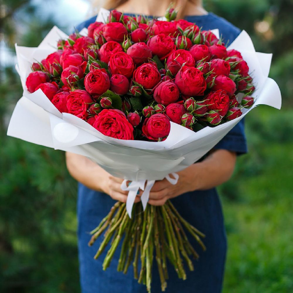Букет из 51 пионовидной розы Red Piano