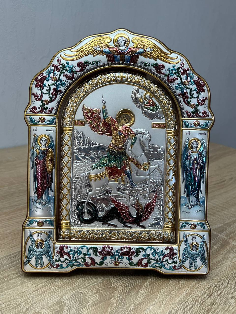Георгий Победоносец, икона арочная с рамкой под стеклом, красное дерево, эмаль 206х270