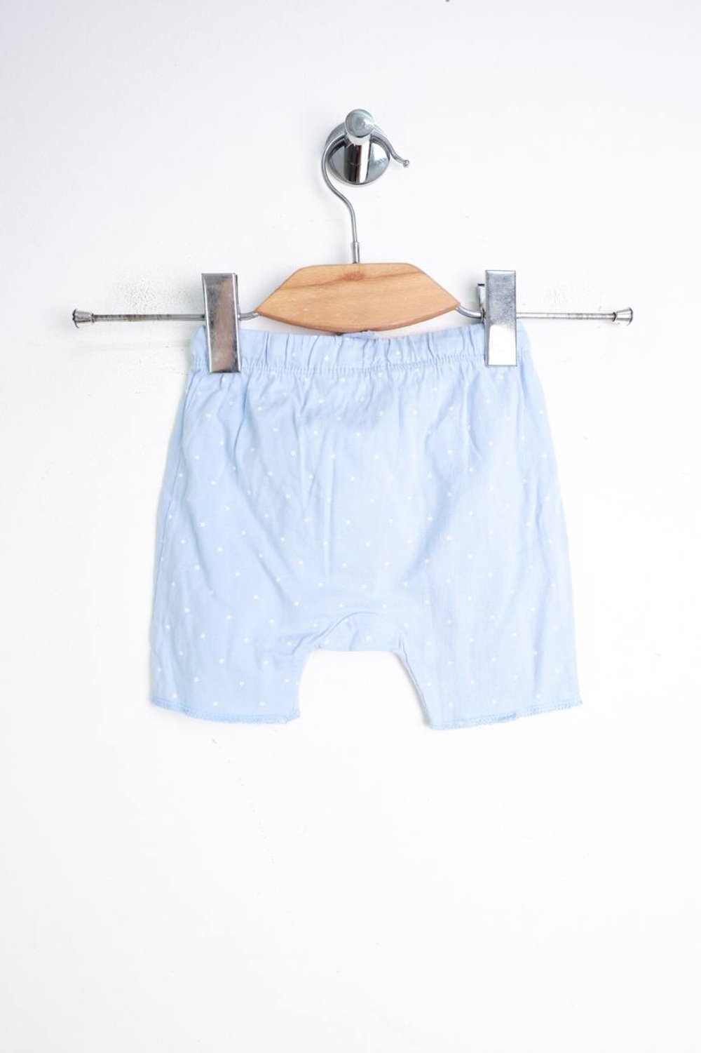 Шорты тонкие приятной расцветки, визуально на 1/1,5 года