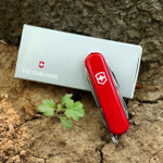 Нож-брелок Victorinox Classic Midnite Manager, 58 мм, 10 функций, красный