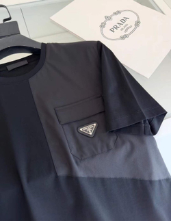 Футболка Prada