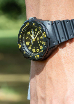 Часы Casio MRW-200H-9B
