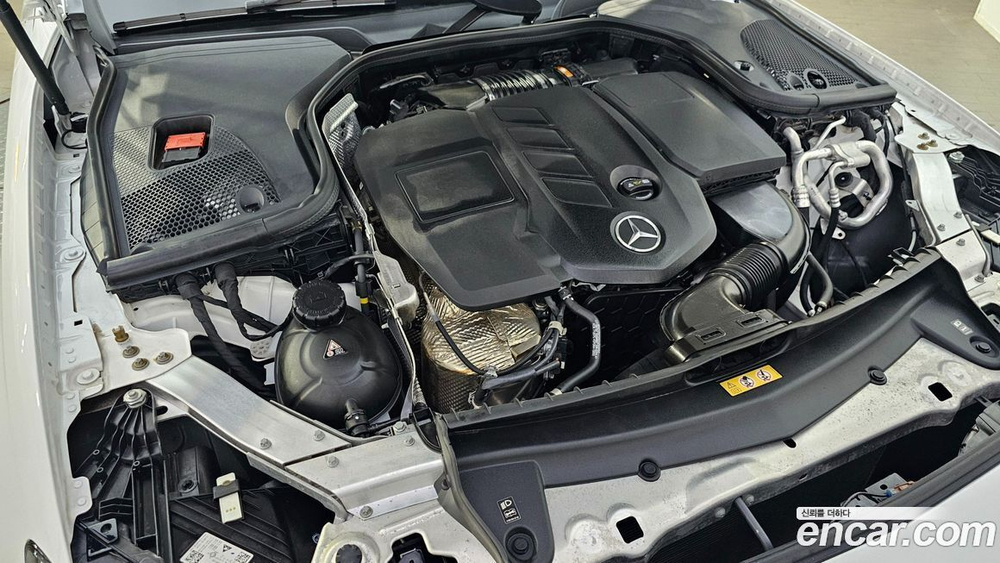 Mercedes-Benz E-Class W213 E220d 4MATIC AMG Line (10.2020)
