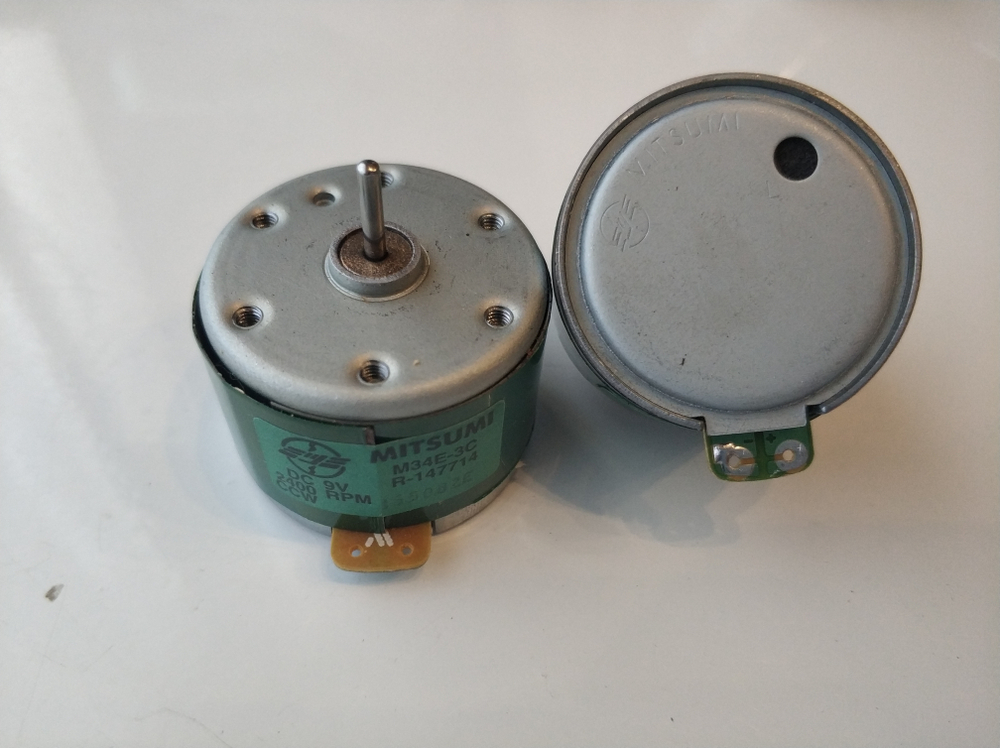 2шт./ Двигатель 9V левый 2400 CCW MITSUMI M34E-3C МОТОР 9 вольт